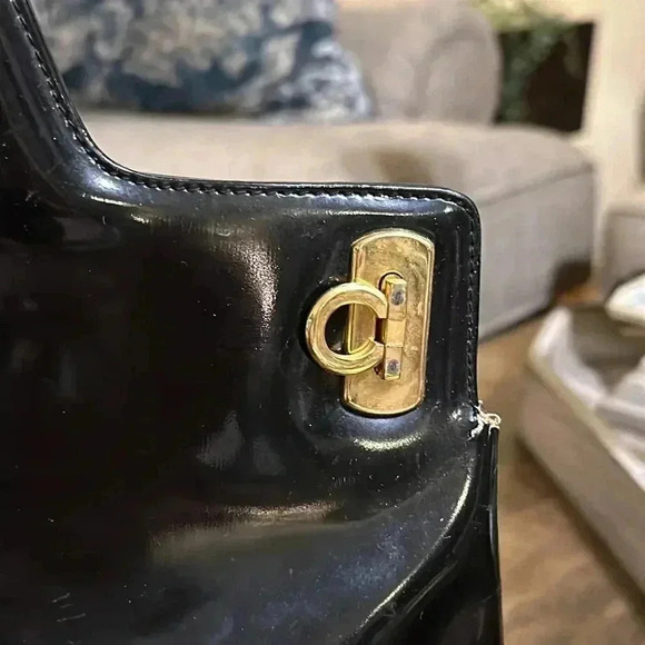 Salvatore Ferragamo Wanda Top Handle Luxury Blk Leather Designer Handbag - Picture 8 of 16